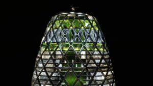 Wind turbines on crown visualization - Diagrid High-rise